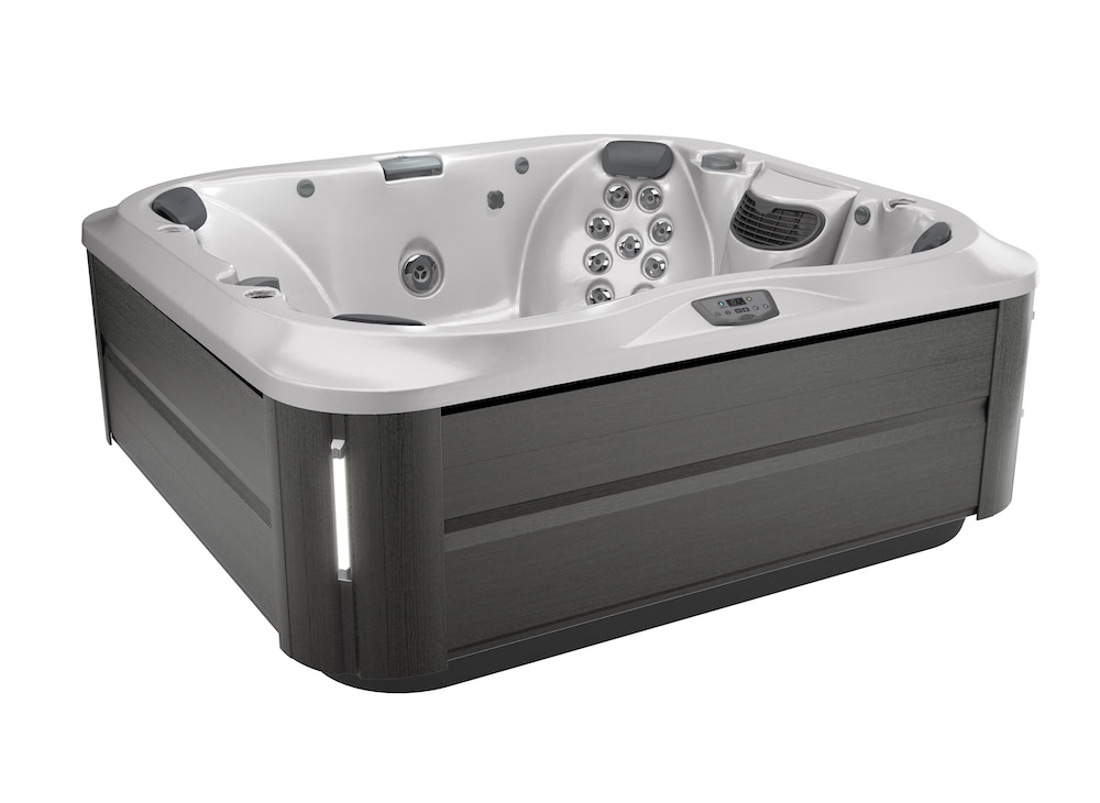 J-365™ Jacuzzi® Hot Tub