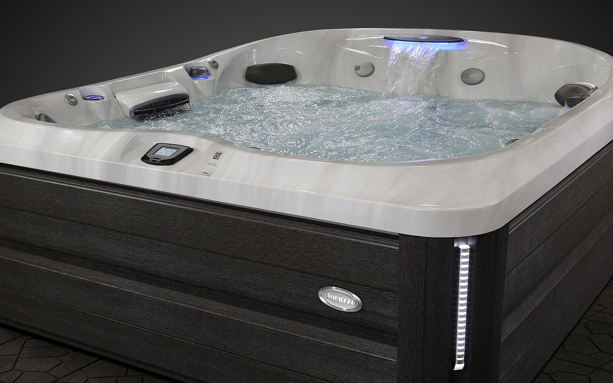PRE-OWNED HOT TUBS