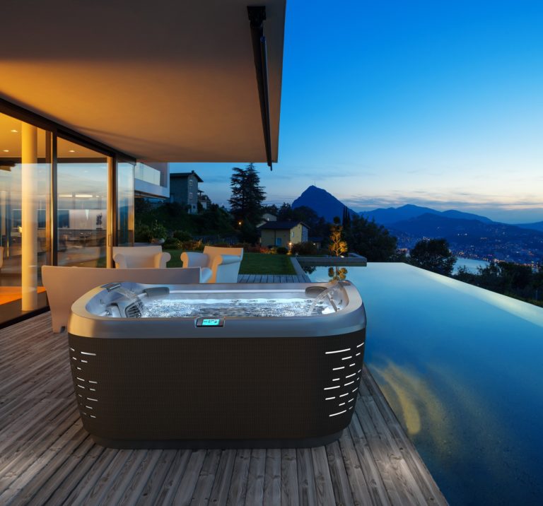HOW LONG SHOULD I STAY IN A HOT TUB FOR?